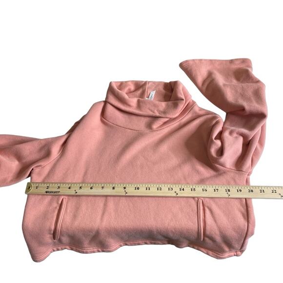 Free People Salvation Oversize Crop Turtleneck Sweatshirt in Apricot Women’s XS - Picture 9 of 14
